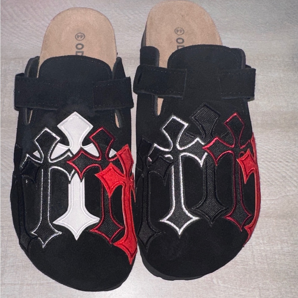 Chrome heart custom clogs